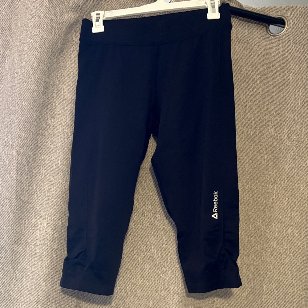 Reebok womens Black crop PLAYDRY Leggings